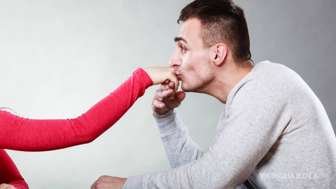 Tu esposo está enfermo y es tu culpa: 10 síntomas de amor por ti