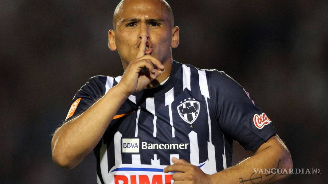 $!Humberto Suazo le contesta a Gignac por burlarse de Rayados
