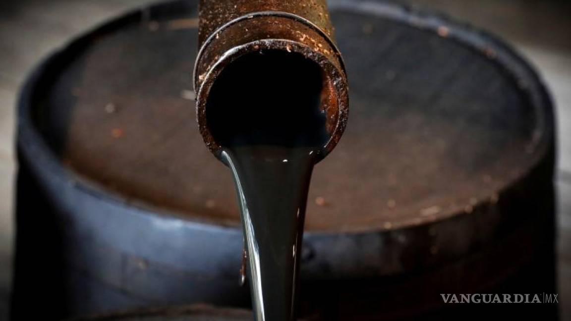 Exportaciones petroleras mexicanas registraron segundo mes a la baja