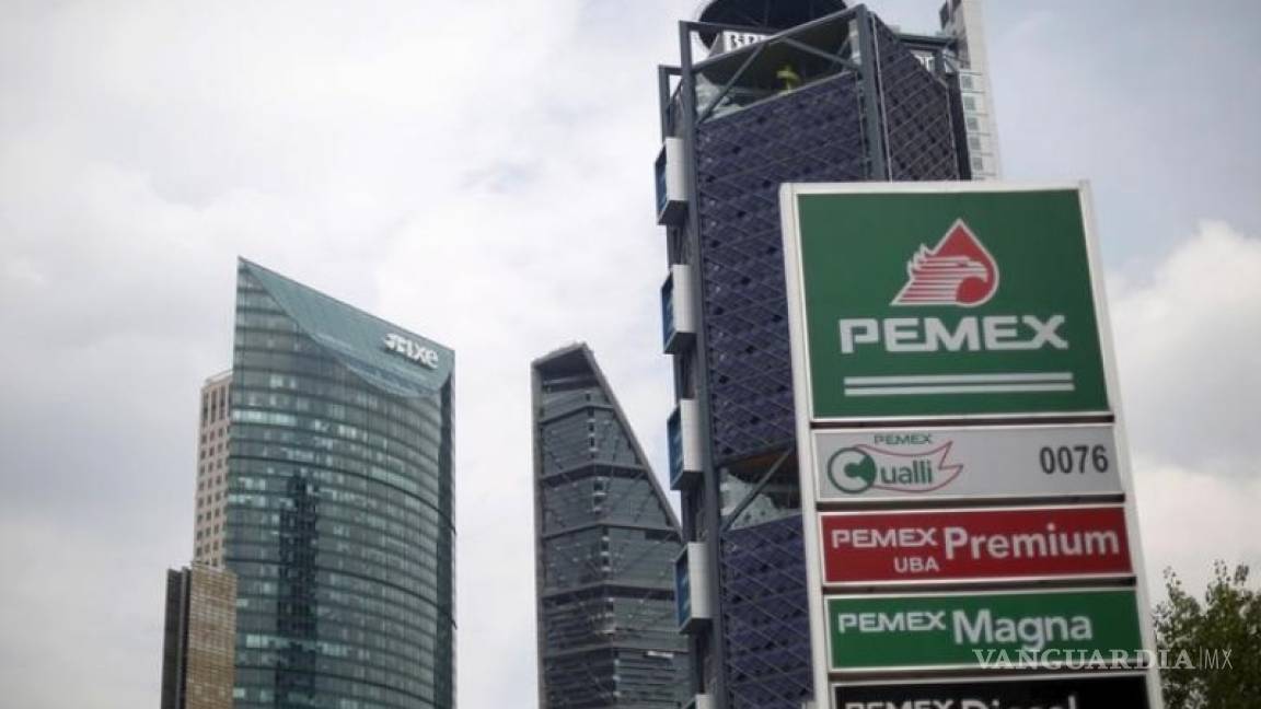 Pemex vende diésel que contiene nueve veces el límite máximo permitido de azufre