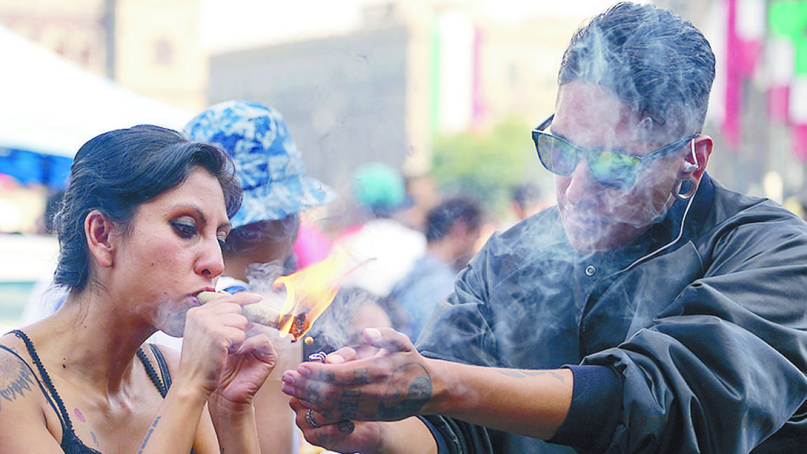Morena presenta iniciativa para despenalizar y gravar la mariguana