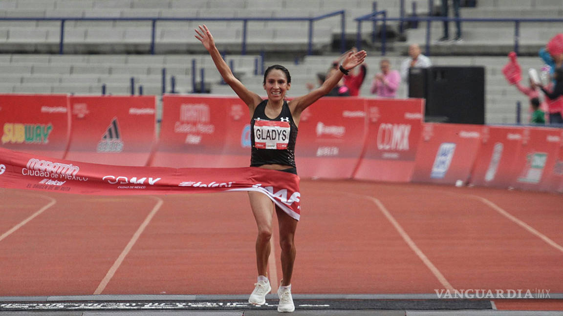 Peruana Tejeda marca récord en Maratón CDMX