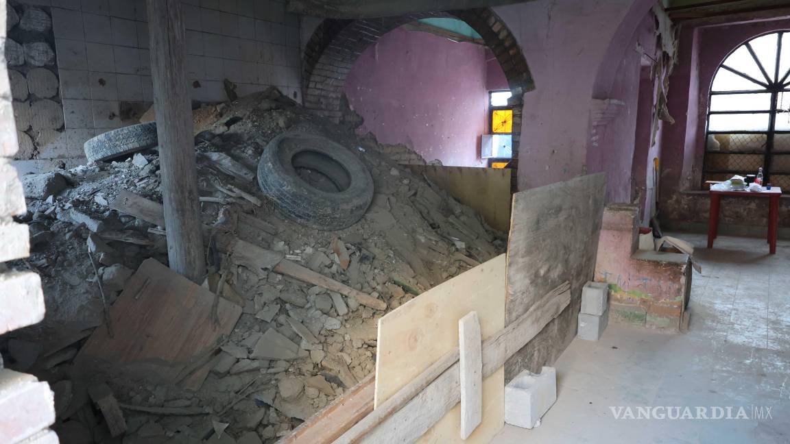 $!Notario involucrado en la disputa presentó una querella por despojo contra un miembro de la familia.