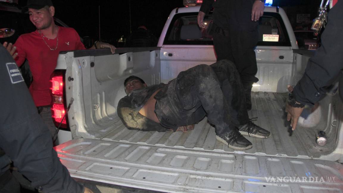 Policía de Saltillo detiene a ladrón de camioneta