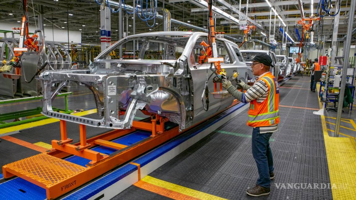 $!GM y Ford se ofrecen para producir respiradores y equipo médico