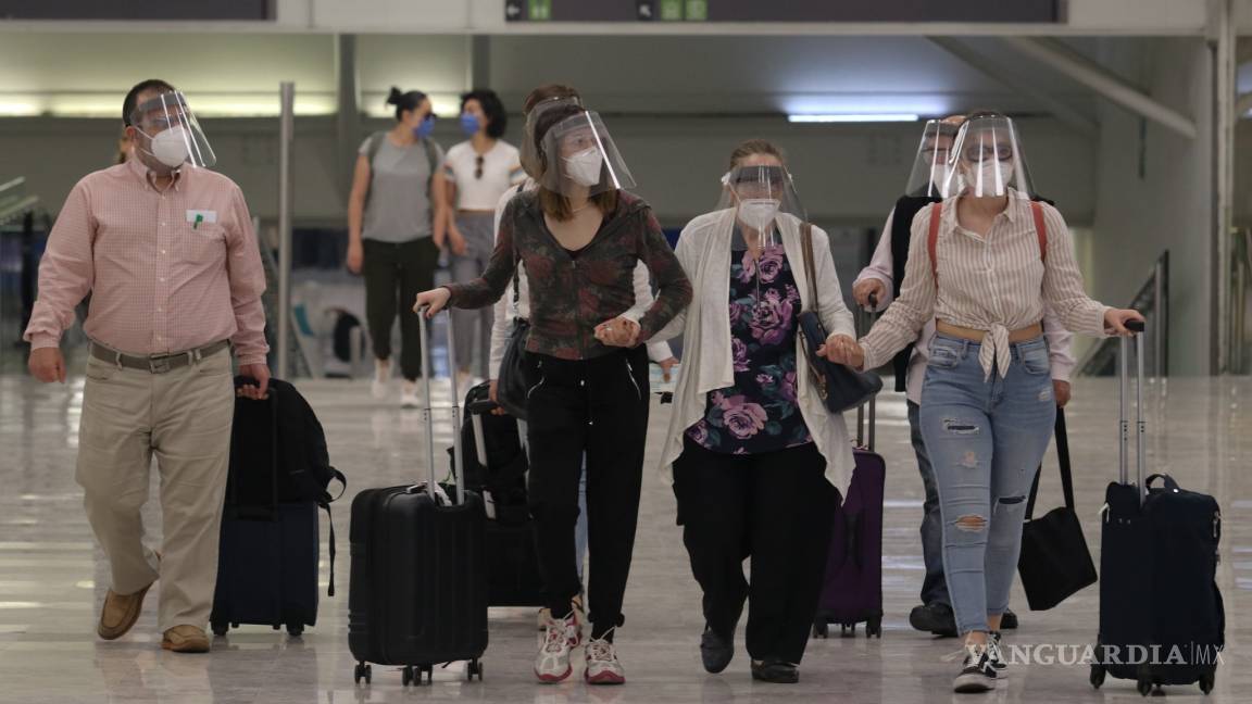 Mexicanos no podrán viajar a Europa por pandemia