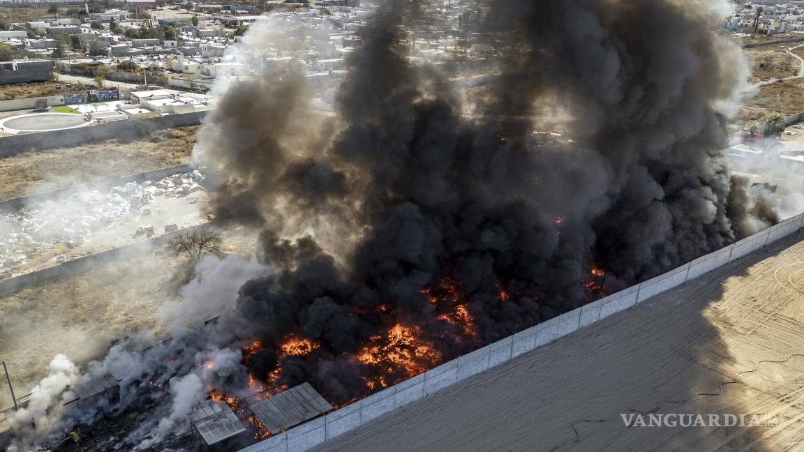 Pone Saltillo ‘bajo la lupa’ a las recicladores tras incendio piden evitar quema de basura en predios baldíos