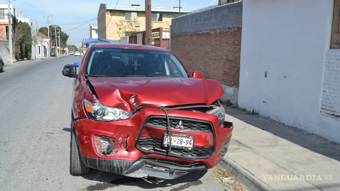 Chocan en Virreyes; un conductor no respetó el alto