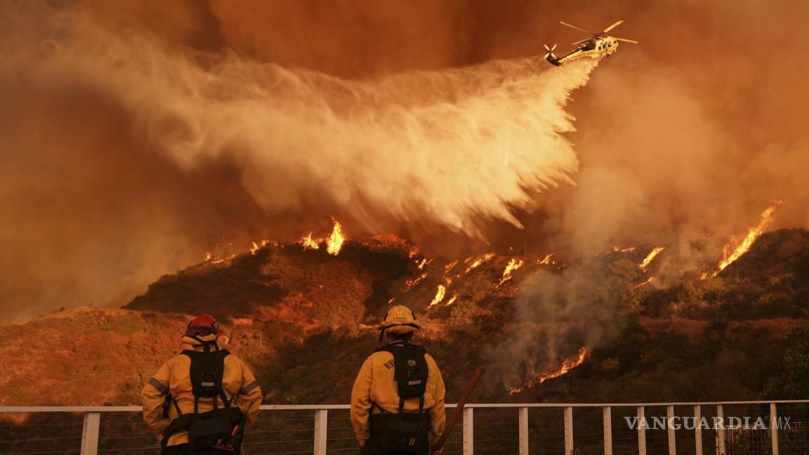 Trece personas desaparecidas, tras incendios forestales registrados en Los Ángeles