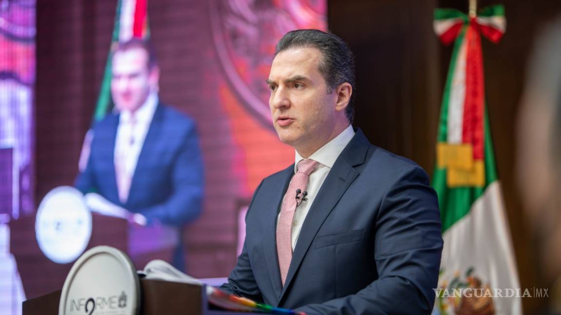 Adrián de la Garza, alcalde de Monterrey, destaca finanzas sanas y mejor seguridad en segundo informe