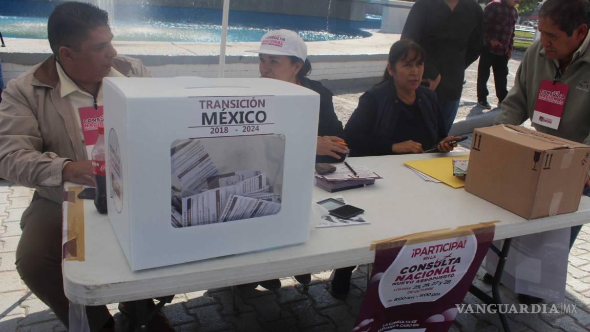 $!Delegado de AMLO en Coahuila defiende la consulta del NAIM pese a fallas