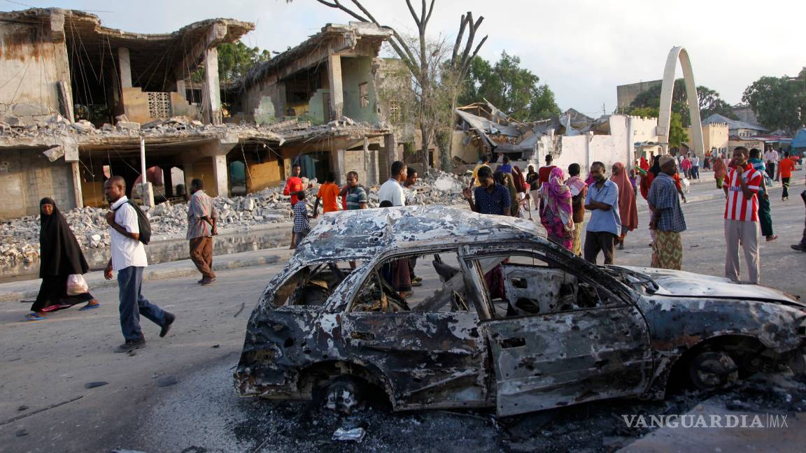 $!Mueren al menos 22 personas en ataque contra hotel en Somalia