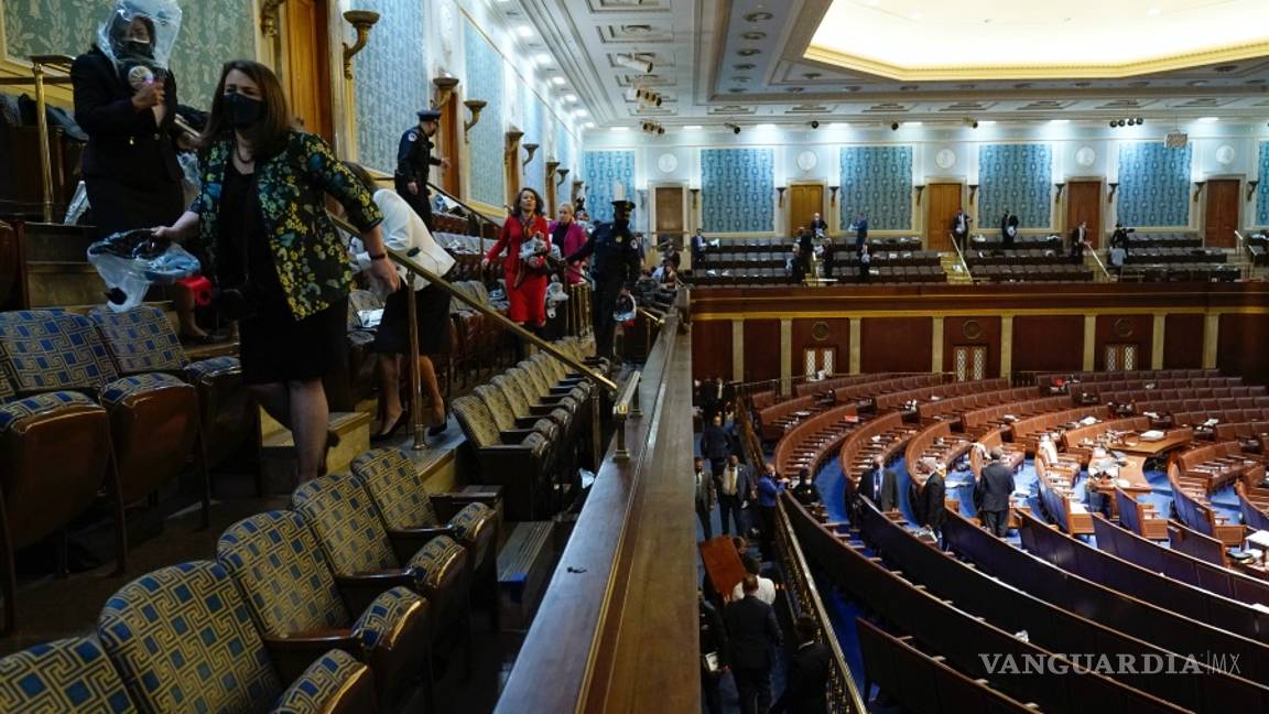 $!Asalto al Capitolio, un día histórico y lamentable que golpea la democracia en EU (fotos)