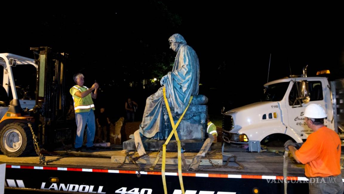 Retiran estatua de juez que ratificó la esclavitud en Maryland