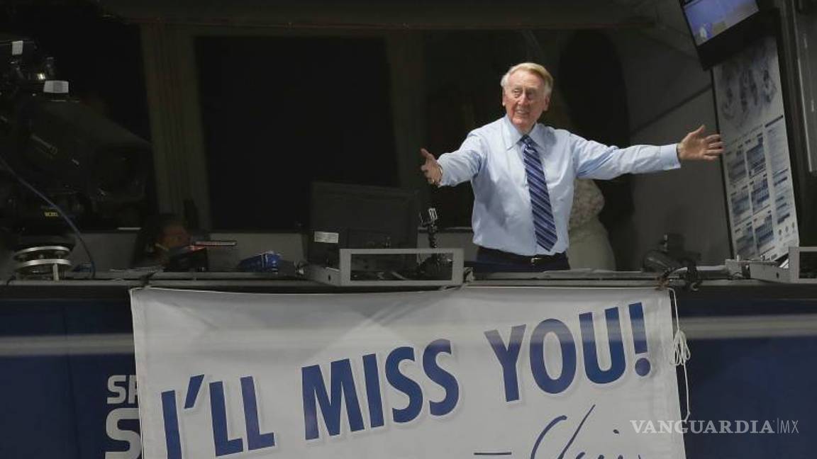 $!Scully, el mítico narrador durante 67 años con Dodgers, recibe gran homenaje
