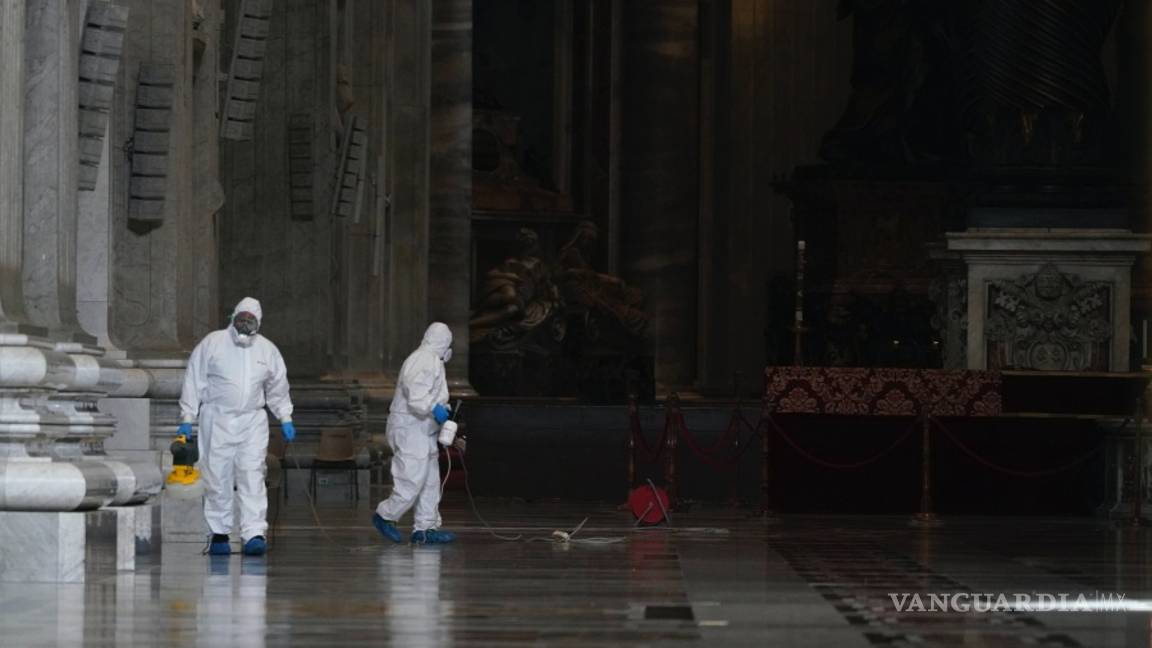 $!Basílica San Pedro es sometida a una inédita desinfección para su reapertura