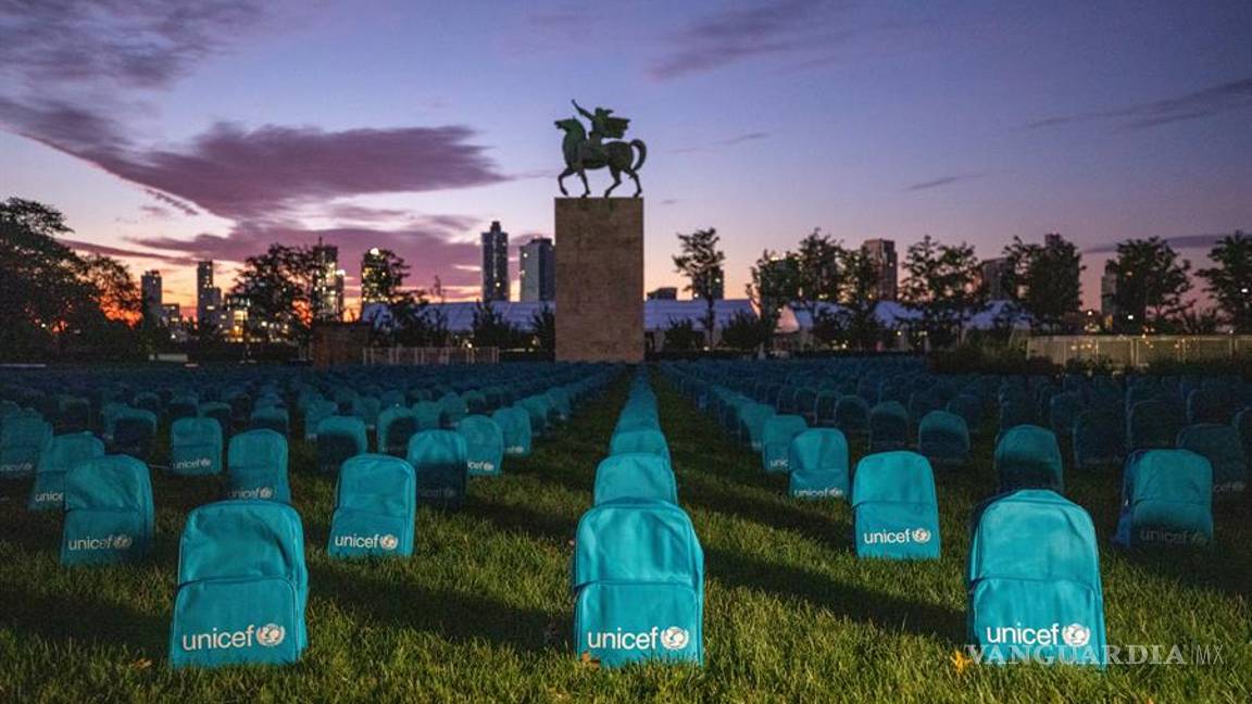 $!Con un cementerio de mochilas en la ONU recuerdan a más de 12 mil niños muertos en guerras
