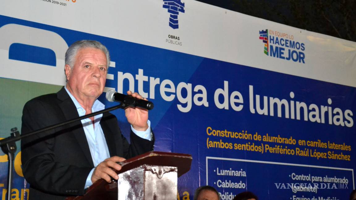 Ayuntamiento de Torreón refuerza iluminación del Periférico RLS