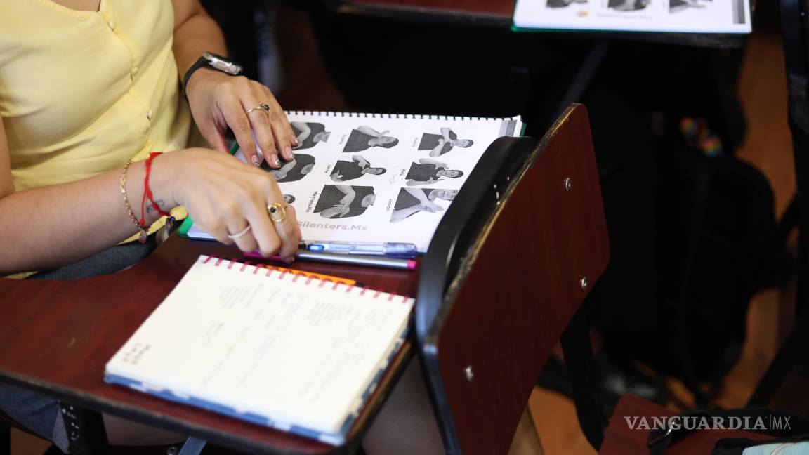 $!Personas sordas enfrentan bullying, exclusión y falta de recursos, incluso en escuelas y universidades, lo que limita su participación plena.