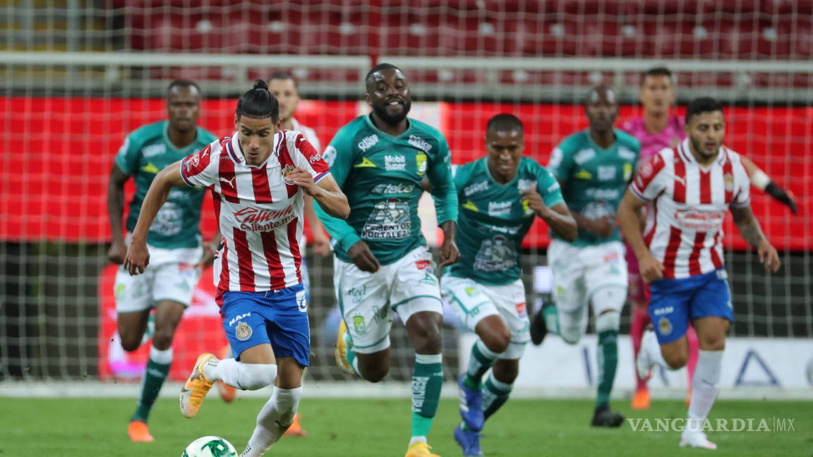 Chivas y León empatan en partido de ida de la Liguilla del Guard1anes 2020