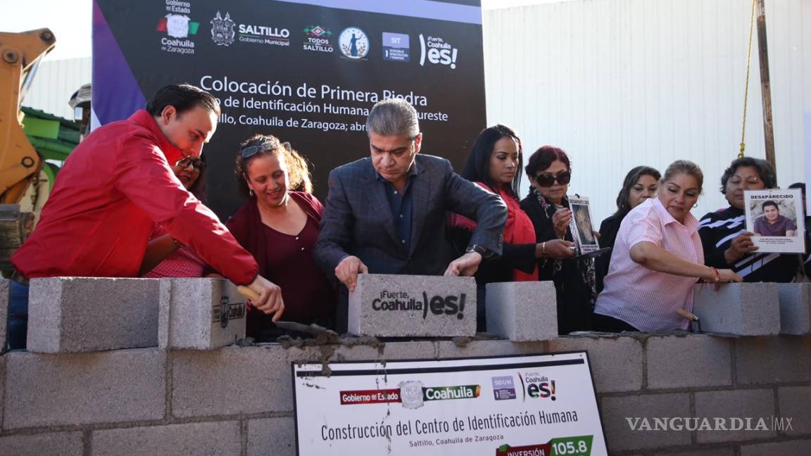 Colocan primera piedra del Centro de Identificación Humana de la Región Sureste de Coahuila