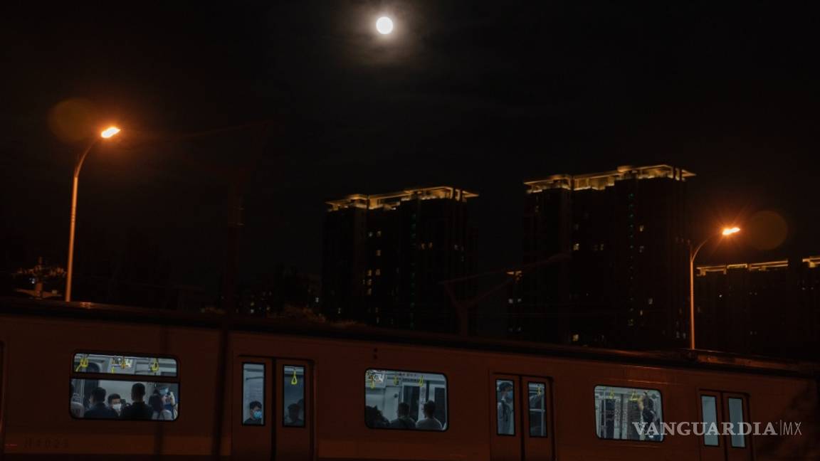 $!Imágenes de la asombrosa Superluna de sangre que coincide con un eclipse lunar