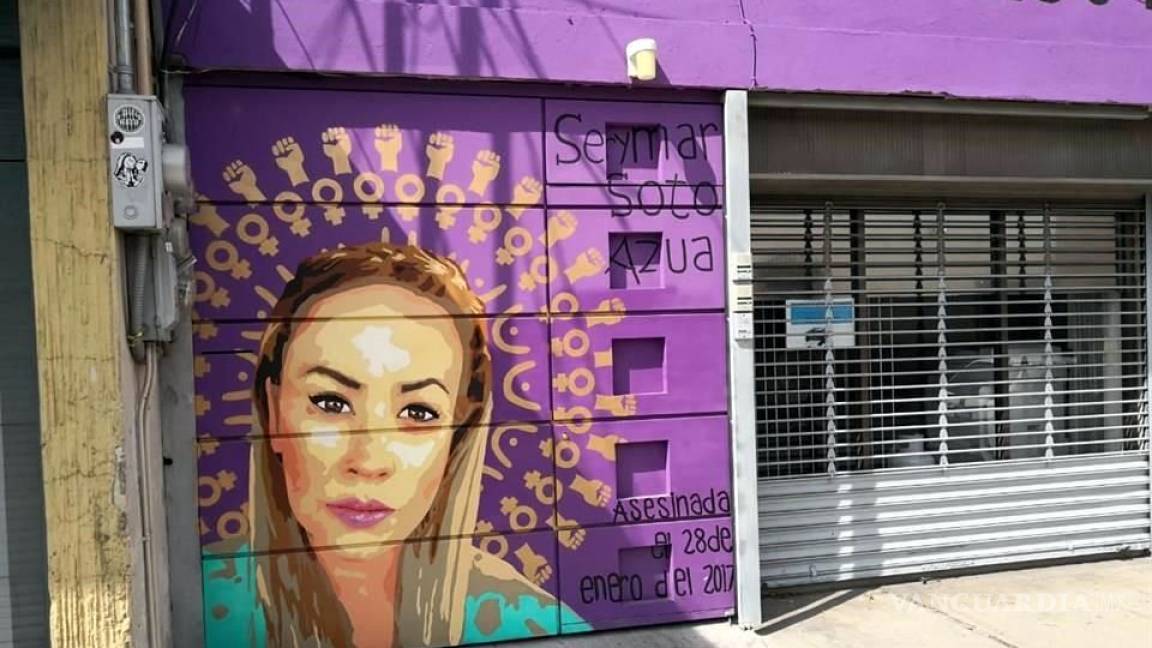 Indigna a hermana de víctima de feminicidio, la medida de multar a activistas de mural de Saltillo