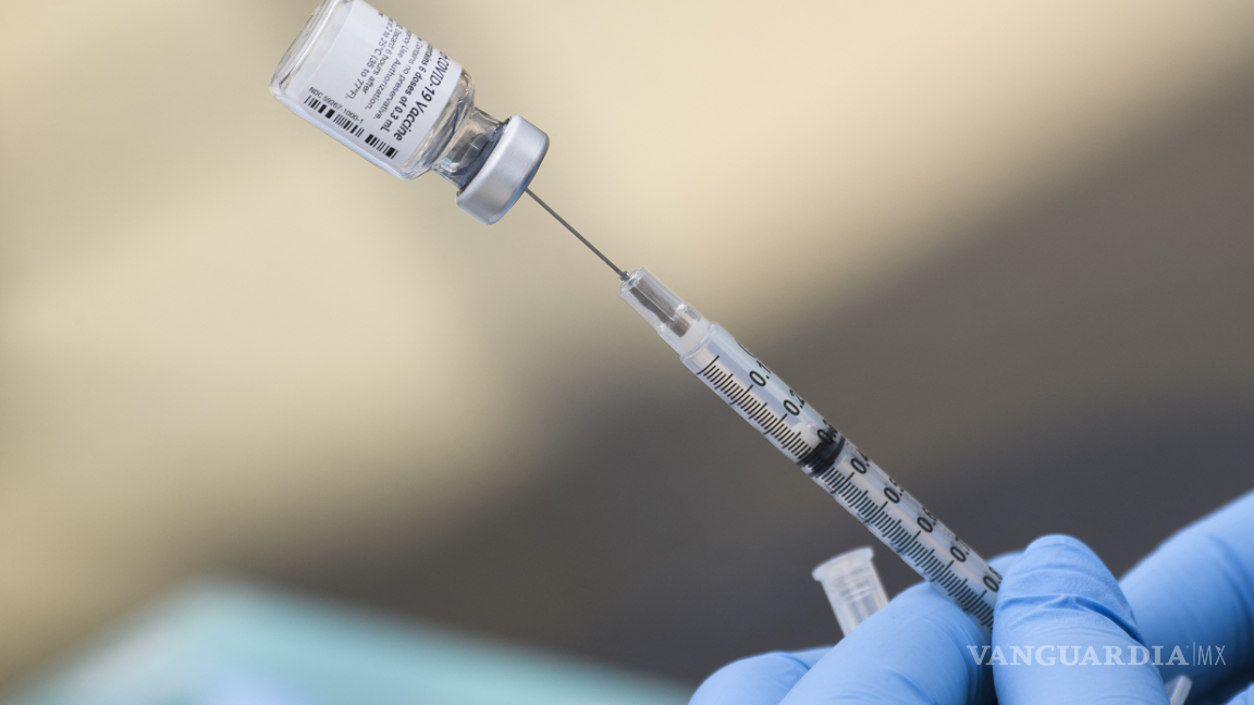 Desarrollan vacuna contra virus de Epstein-Barr, vinculado con la esclerosis múltiple