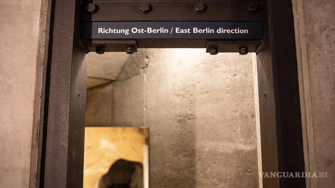 $!Berlín abre al público uno de los túneles que se usaba para escapar de la Alemania comunista