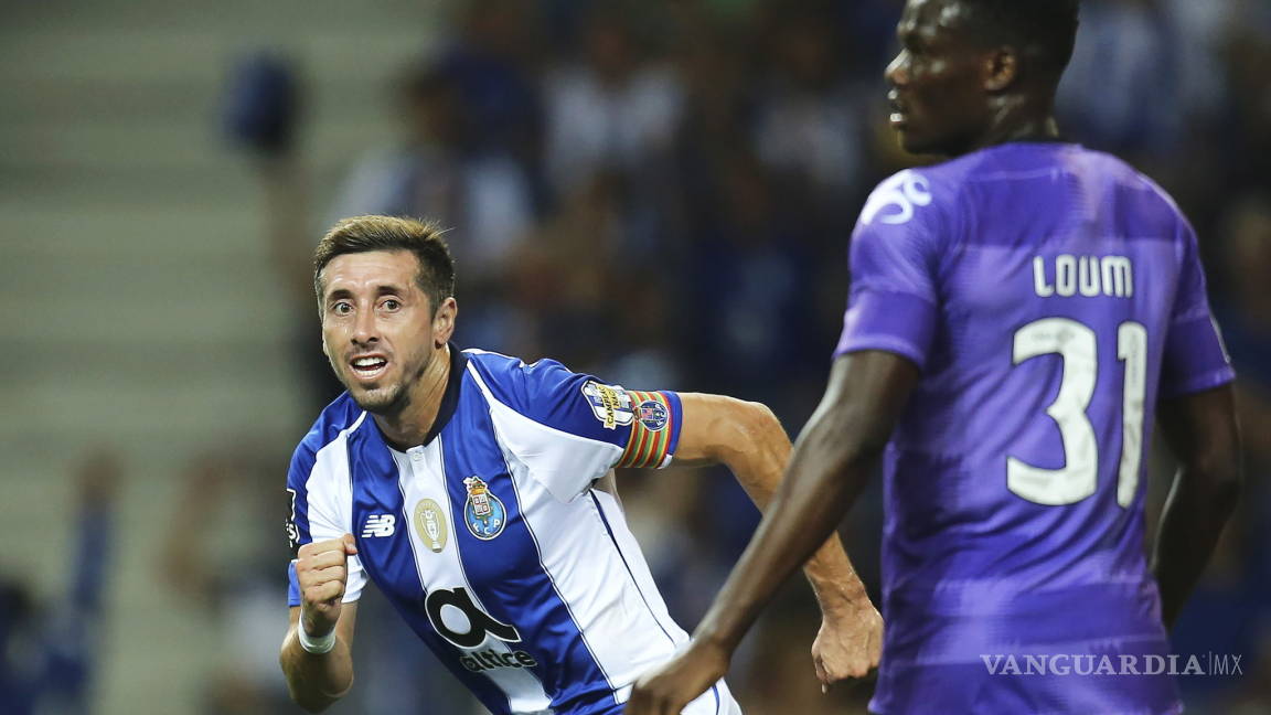 El VAR valida gol de Herrera para contribuir en el triunfo del Porto 3-0