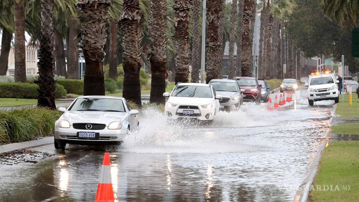 $!Una fuerte tormenta castiga con toda su fuerza la costa oeste de Australia