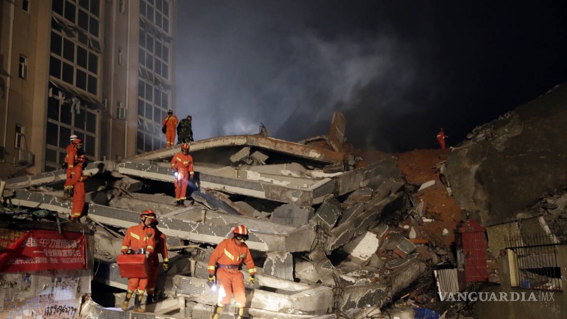 $!Aumentan a 59 desaparecidos por un desprendimiento de tierras en sur de China