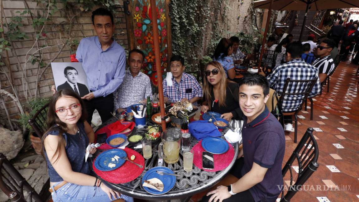 Restaurantes de Saltillo reciben a padres con derrama del 30%