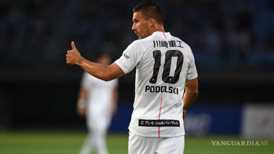 Entusiasma respuesta de la afición azteca a Lucas Podolski