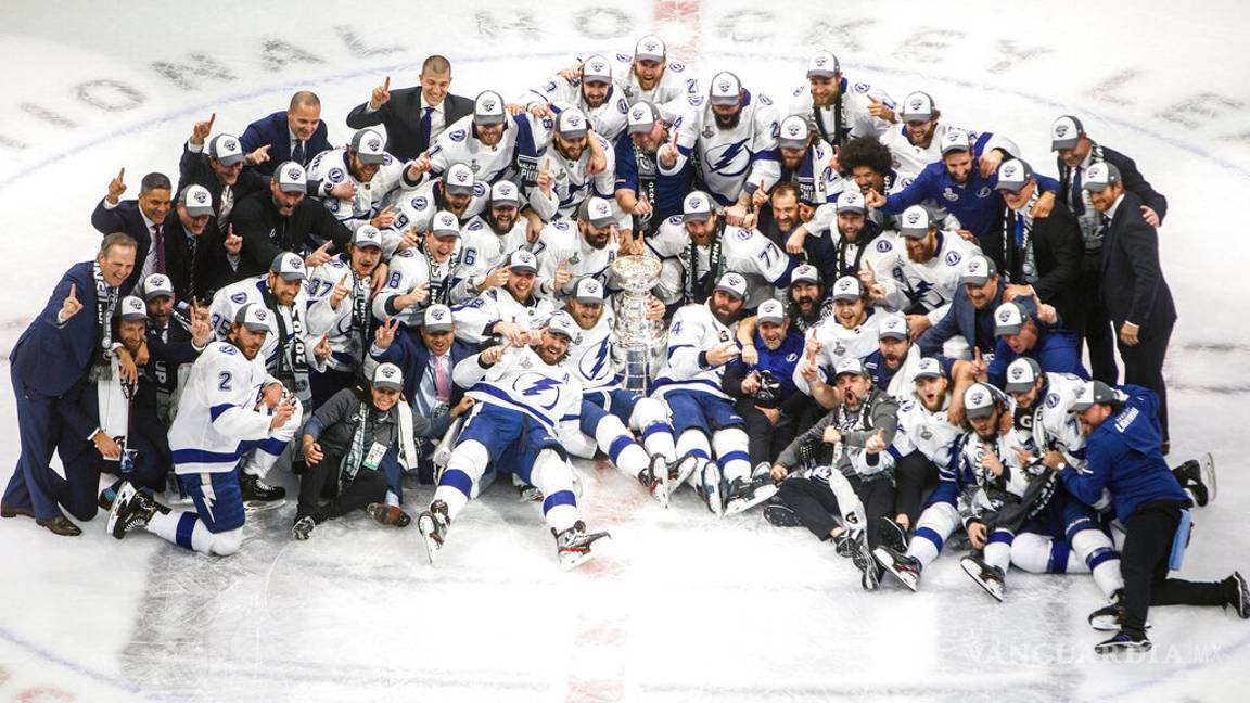 $!El Lightning de Tampa Bay es el campeón de la NHL