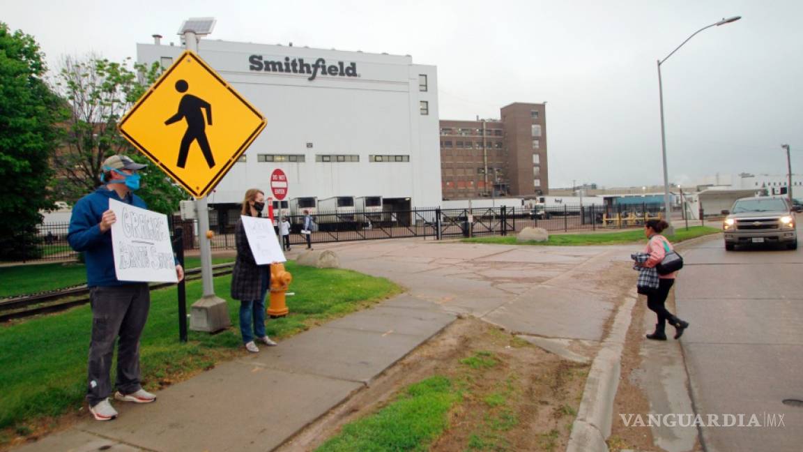 Smithfield Food, una planta de carne de EU, podría ser multada por más de mil contagios de COVID- 19