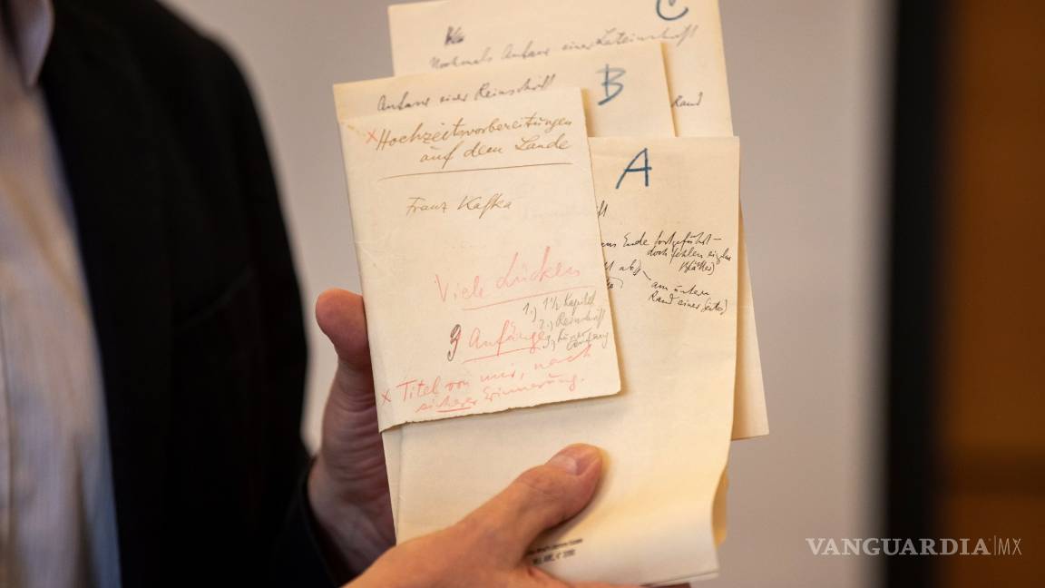 $!Casi un siglo después manuscritos de Kafka ocultos en Suiza salen a la luz en Israel
