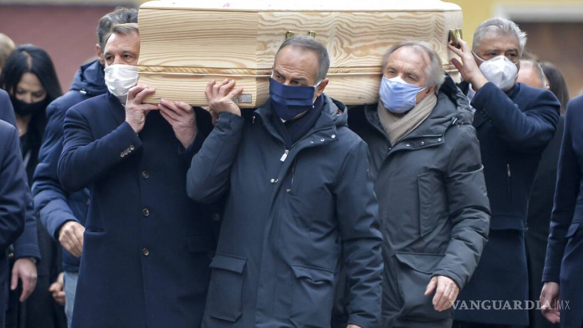 Roban casa de Paolo Rossi mientras se celebraba su funeral