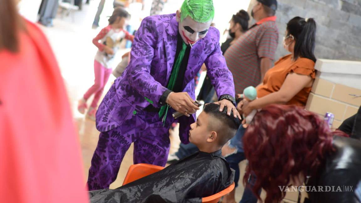 ‘Barberos de Corazón’ generan sonrisas entre los niños de Acuña