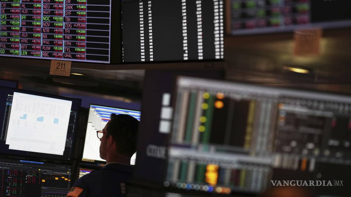 $!El S&amp;P 500 retrocedió un 1.29 %, hasta los 5,509 enteros, y el Dow Jones de Industriales caía un 0.68 %, hasta los 41,302 puntos.