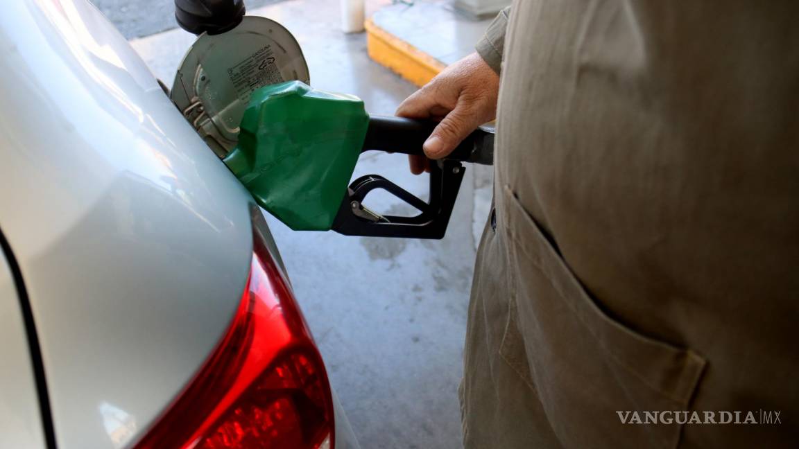 Gaseras y gasolineras contravienen reglamento al instalarse juntas al sur de Saltillo