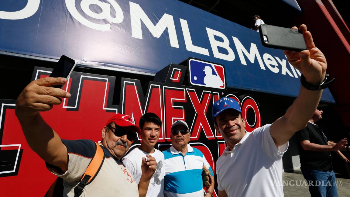 $!Los Rojos vencen a los Cardenales en el regreso de las Grandes Ligas en el Estadio Monterrey