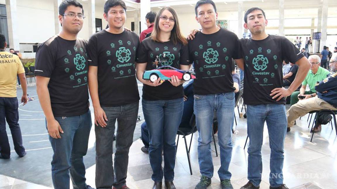 $!Triunfan jóvenes de Coahuila en rally de vehículos autónomos