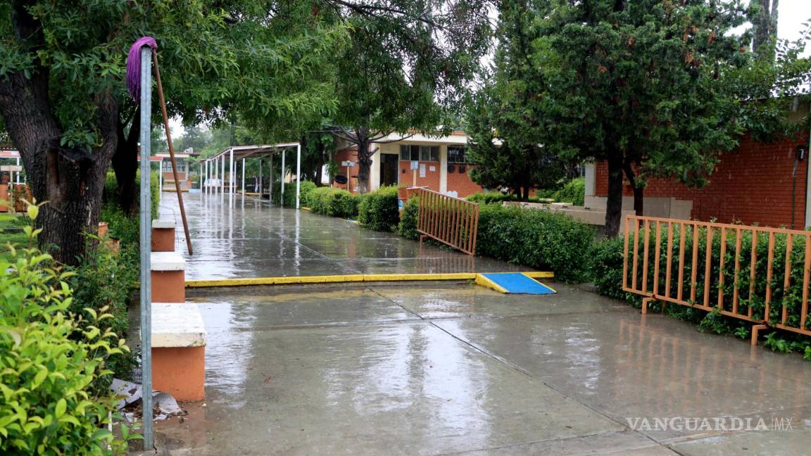 Escuelas optaron por clases en línea ante intensas lluvias en Saltillo