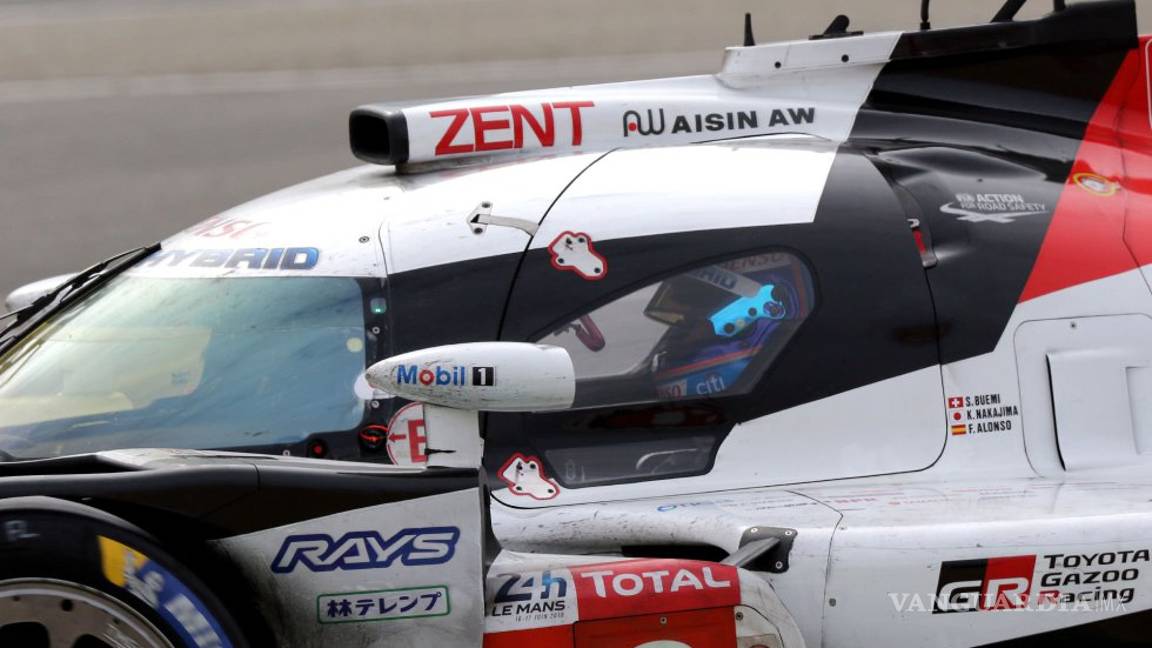 $!Toyota por fin gana las 24 Horas de Le Mans, gracias a Buemi, Nakajima y Fernando Alonso