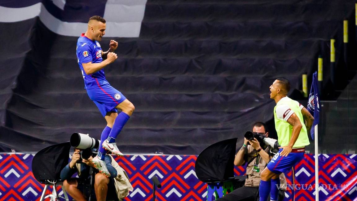 $!'Cabecita' Rodríguez da triunfo a Cruz Azul y empatan récord de victorias