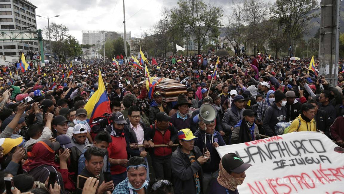 Se acrecenta crisis en Ecuador: 5 muertos