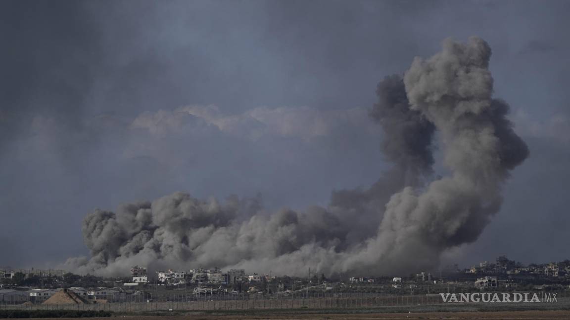 Israel sigue bombardeando Gaza, y EU le suministra de urgencia proyectiles para tanques