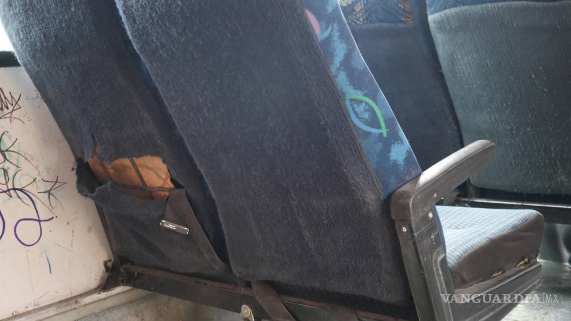 $!Estudiantes se pronunciaron inconformes ante el incremento, pues consideran que las condiciones del transporte público no se reflejan la tarifa.