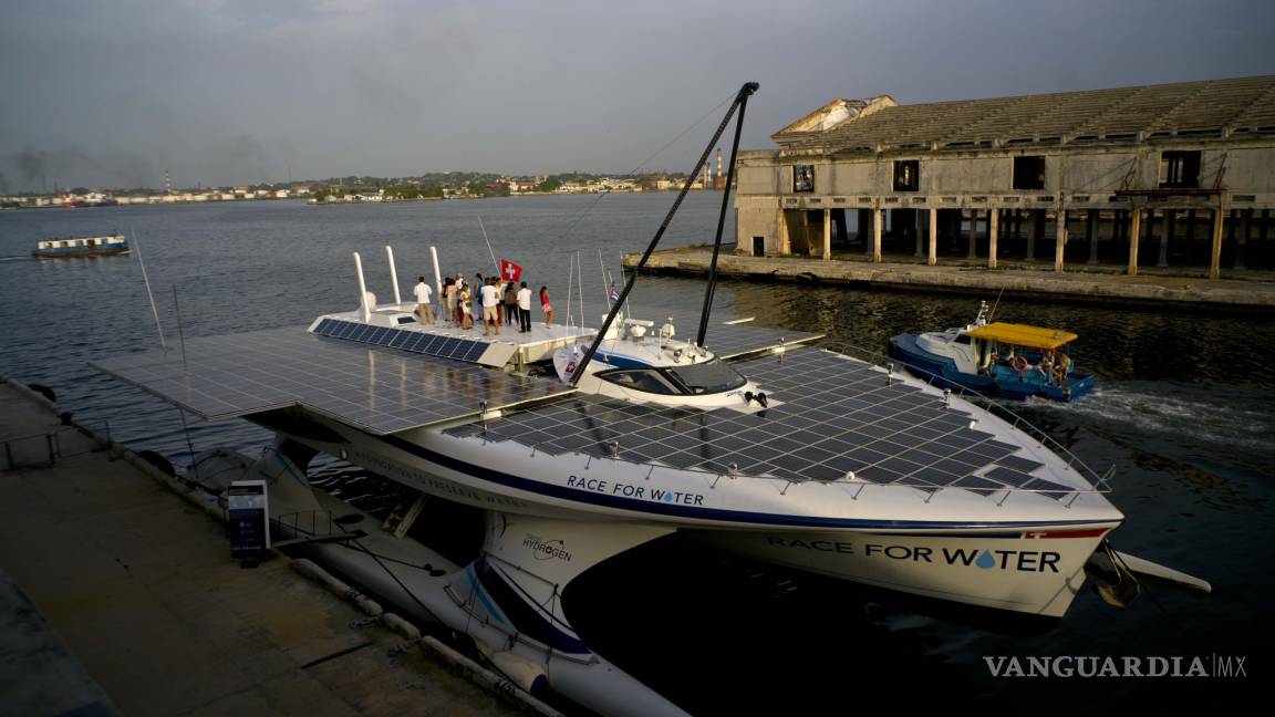 Barco ecológico llega a Cuba